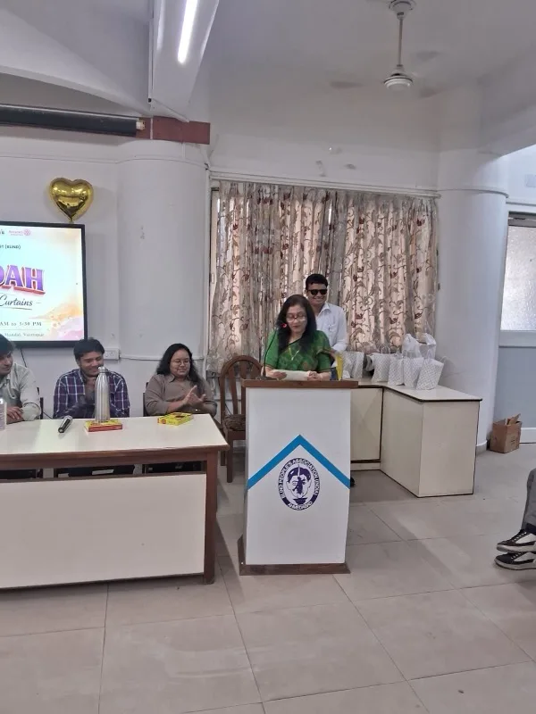 Dr. Ashok and Dr. Sunita Sajnani being felicitated at International Women's Day event